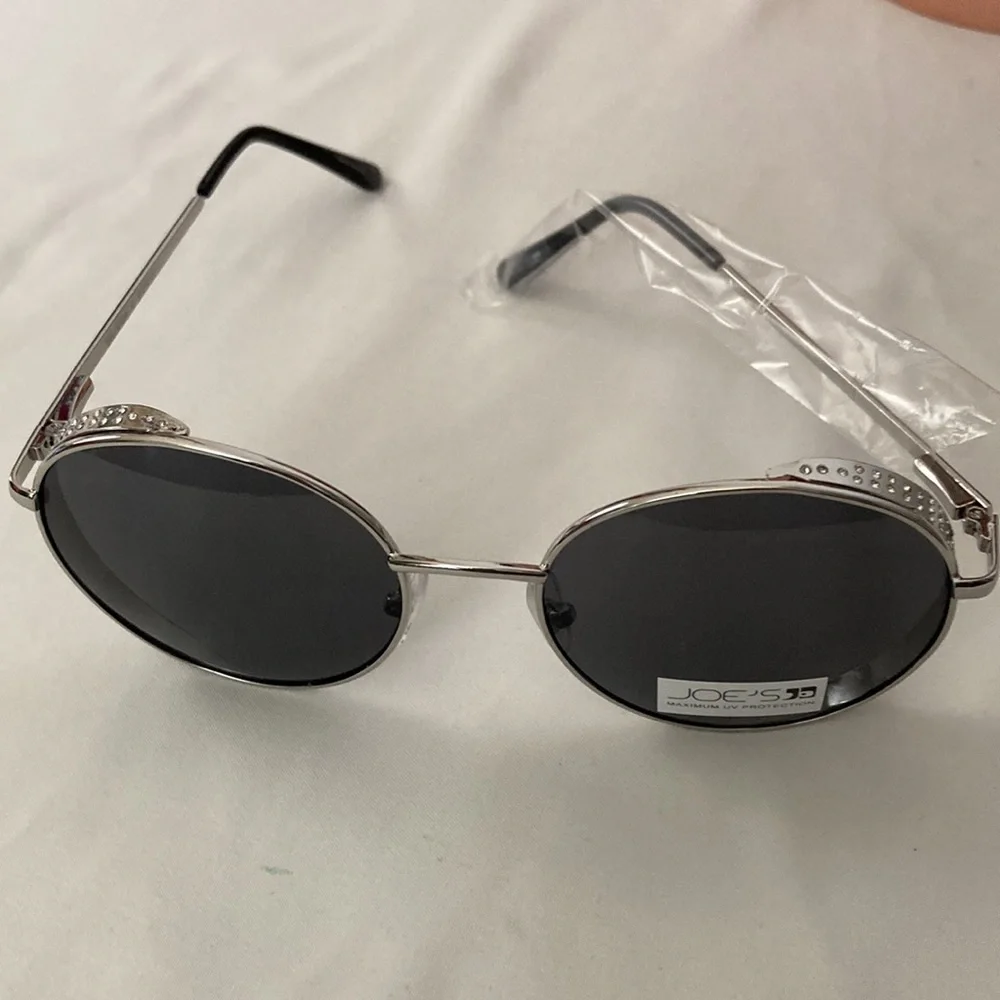 Joe’s Silver Tinted Lens Maximum UV Protection Sunglasses With Bling New